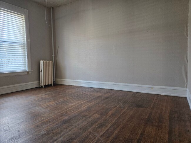 Building Photo - 1 Bed 1 Bath Apartment Cap Hill