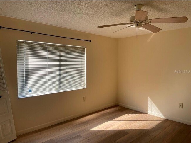 Building Photo - 2225 Holden Ave