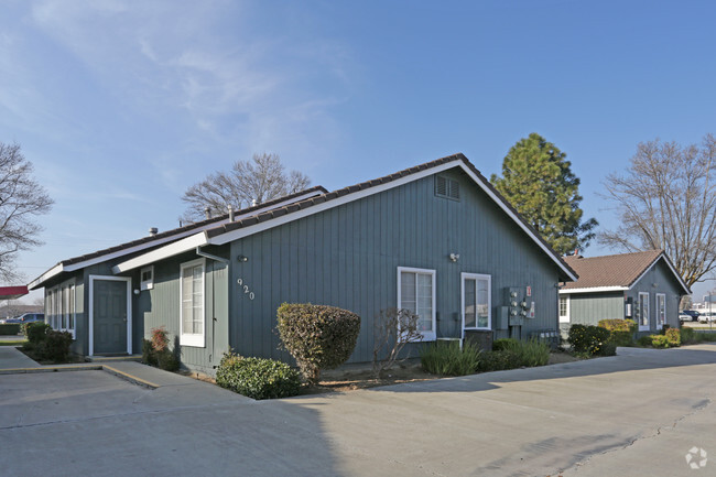 Building Photo - Westwood Apartments