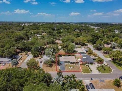 Building Photo - 10911 Cherokee Dr