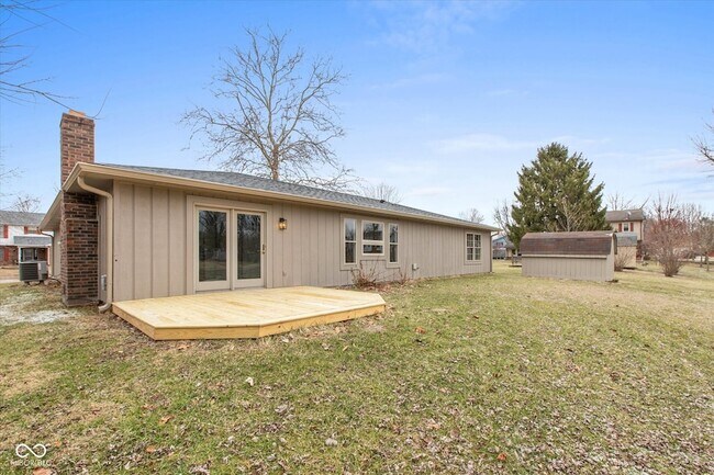 Building Photo - 707 Daffon Dr