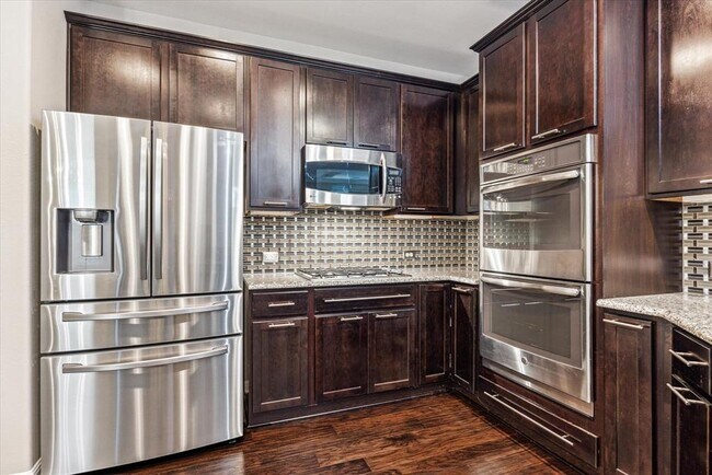 Building Photo - 9725 Solana Vista Loop