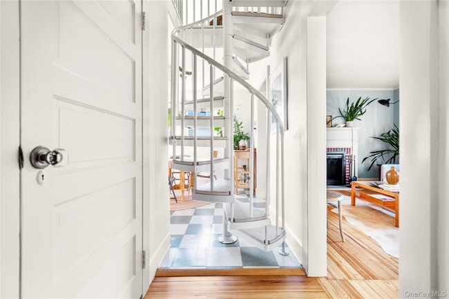 Building Photo - 47 Station Rd