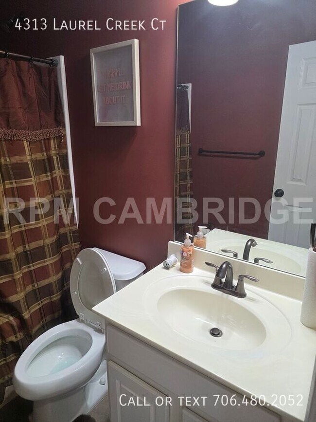 Building Photo - 4313 Laurel Creek Ct SE