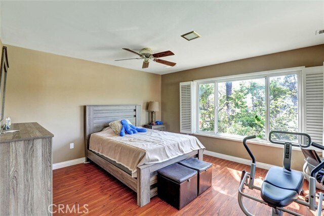 Building Photo - 5625 Vía Junipero Serra