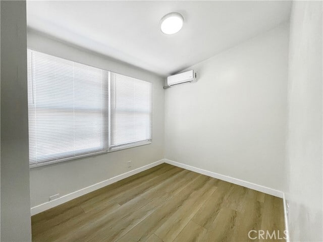 Building Photo - 1804 E Holly Oak Dr