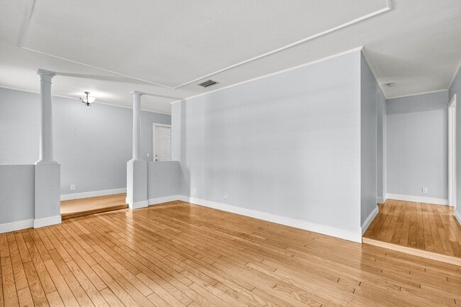 Building Photo - 1775 SW 8th St