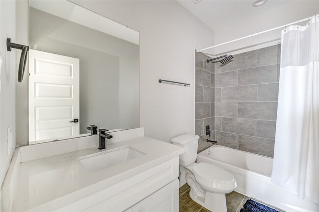 Building Photo - 4220 McKinley St