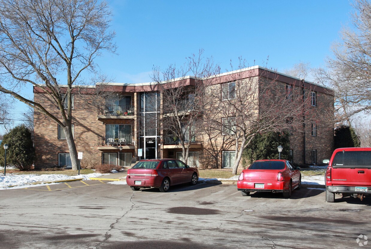 Broadway Village Apartments Minneapolis