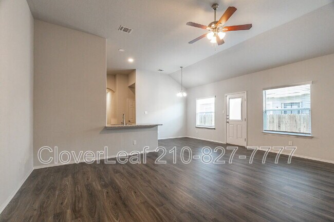 Building Photo - 610 Ashers Pl