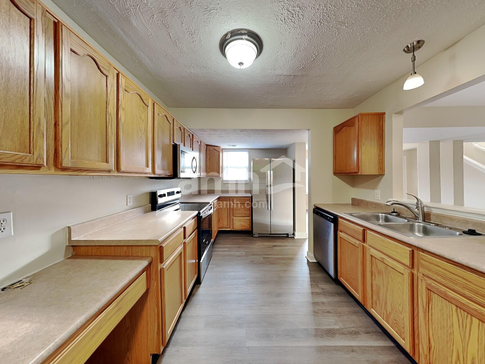 Building Photo - 18097 Kinder Oak Dr