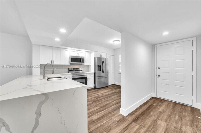 Building Photo - 1201 SW 128th Terrace