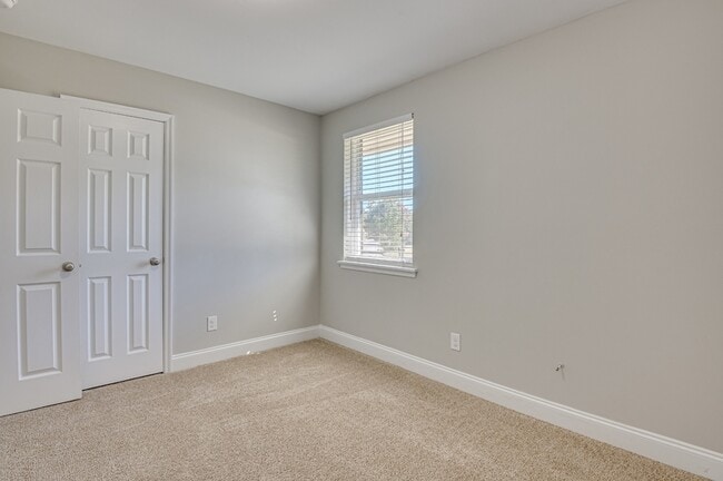 Building Photo - 3423 Cannongate Dr