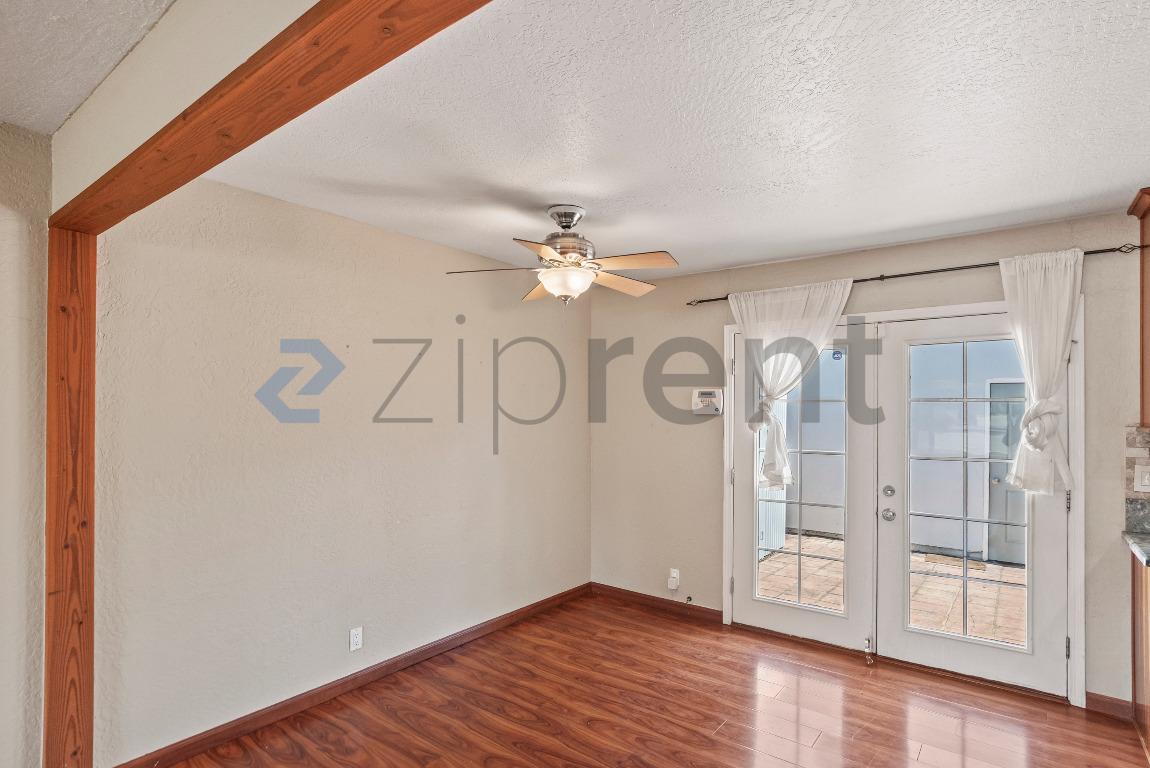 Building Photo - 3298 Cropley Ave