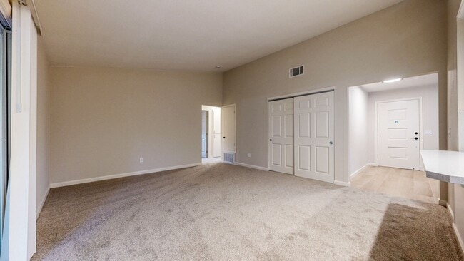 Building Photo - Meticulously Maintained Four Bedroom Singl...