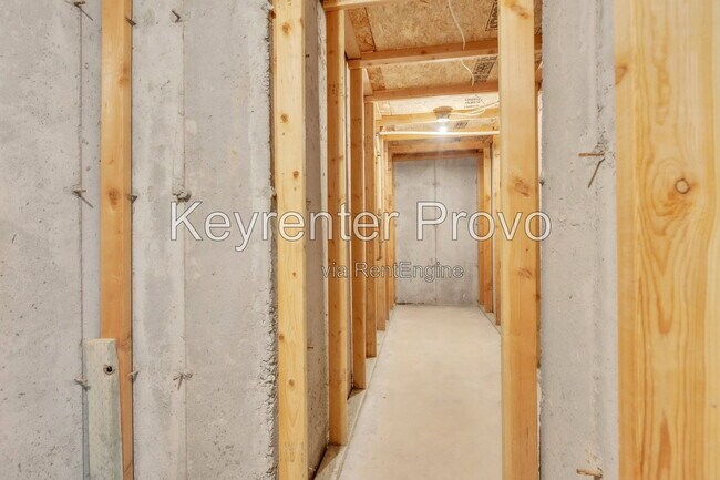 Building Photo - 4098 Hayes Cir