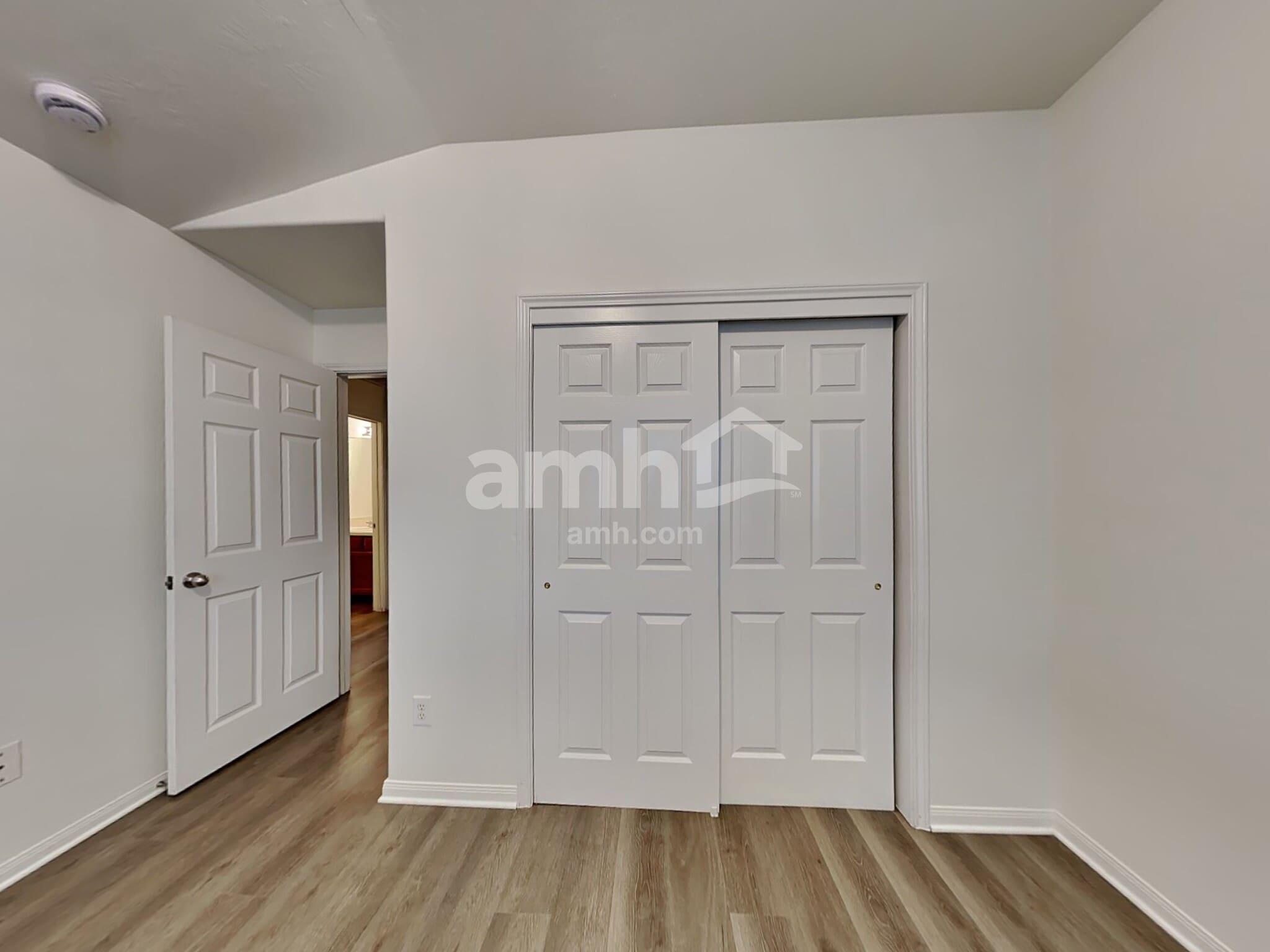 Building Photo - 19414 Dry Canyon Ct