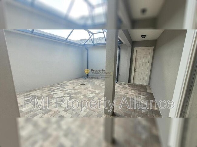 Building Photo - 8084 Glenlloyd Ave