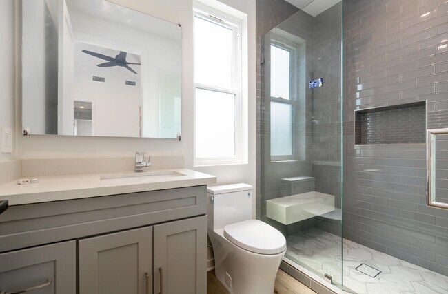 Building Photo - 6402 Kenwater Pl