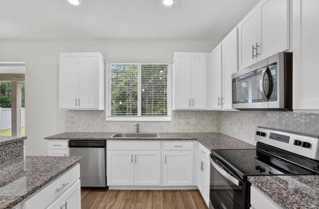 Building Photo - 16420 Winding Preserve Cir