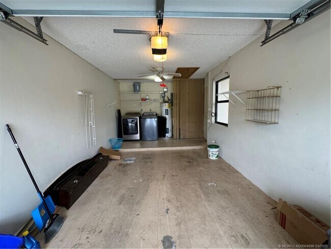 Building Photo - 2561 SW Egret Pond Cir