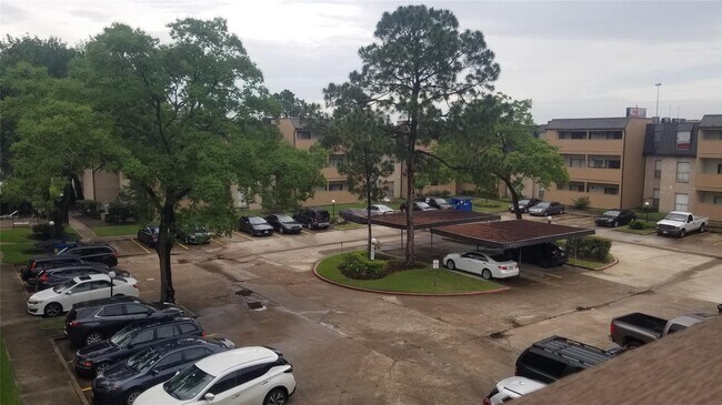 Building Photo - 8415 Hearth Dr