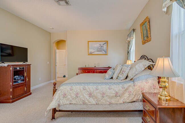 Building Photo - 2500 Azzurra Ln