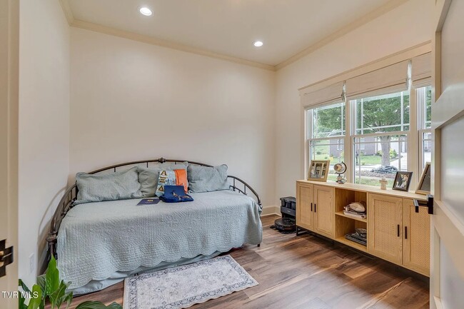 Building Photo - 1007 Shadyside Dr