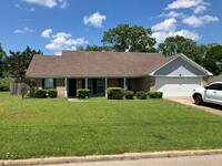 Building Photo - 2506 Teakwood Ln