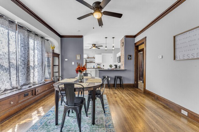 Building Photo - 10617 Bernard Ave