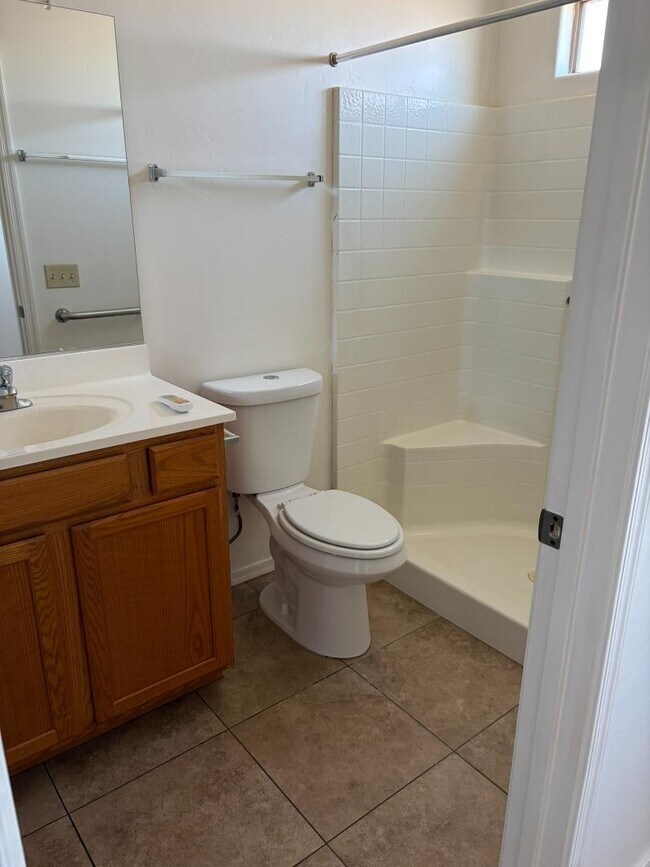 Building Photo - 1291 Vaquero Dr