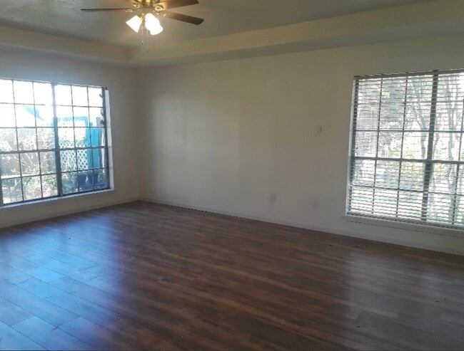 Building Photo - 83 Estelle Cir