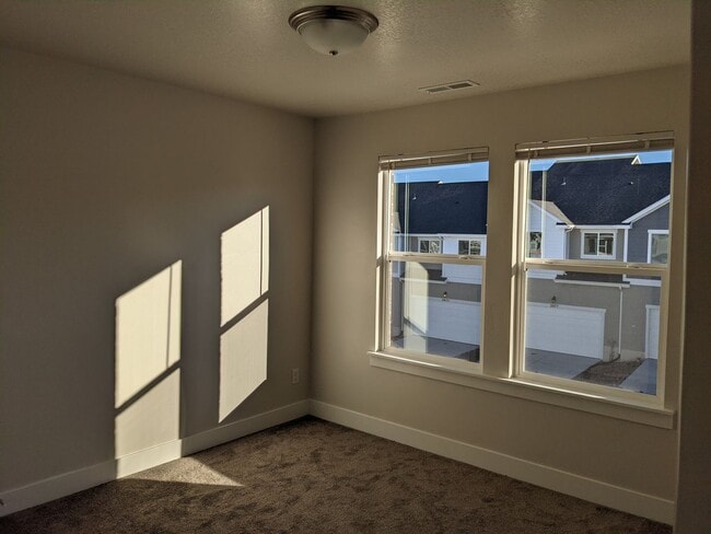 Building Photo - 3982 W 1650 N