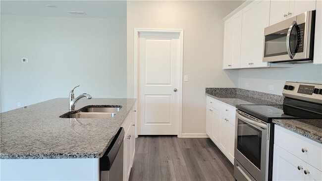 Building Photo - 17 Wynn Wy