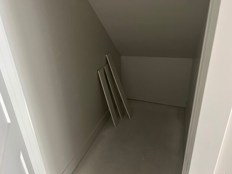 Building Photo - 1316 W 800 S