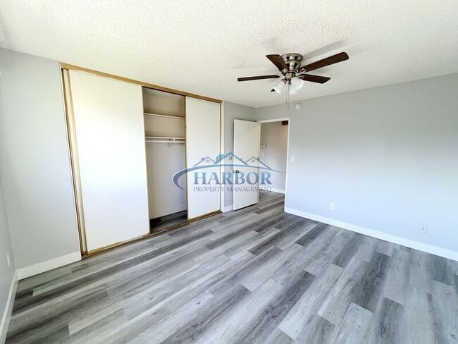 Building Photo - 2315 S Grand Ave