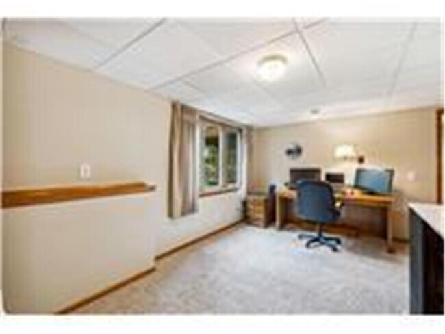 Building Photo - 6245 Juneau Ln N