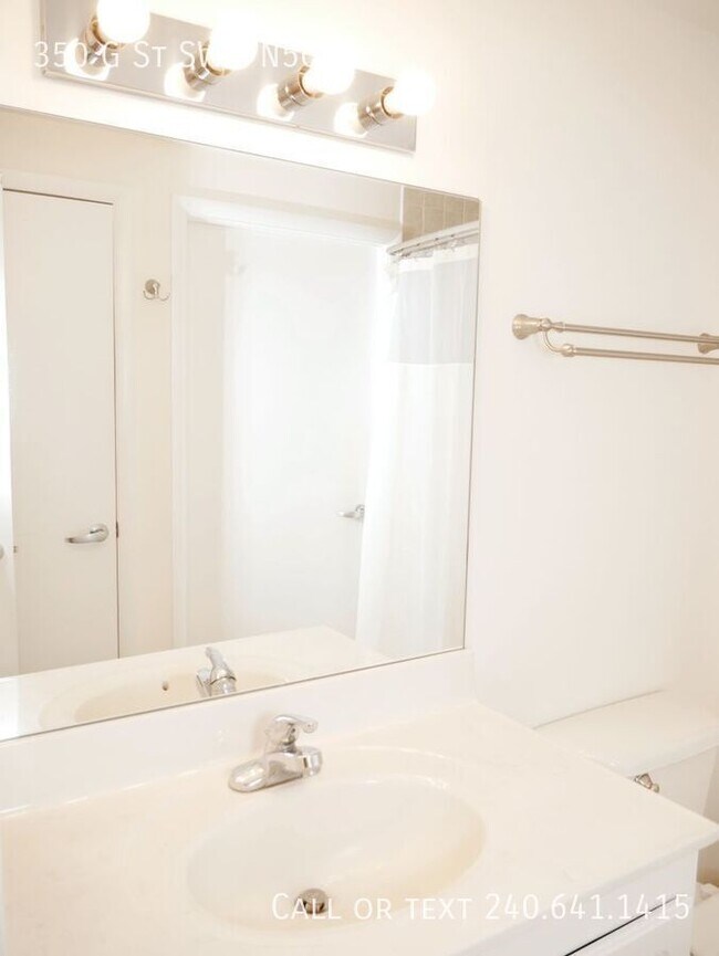 Building Photo - 350 G St SW