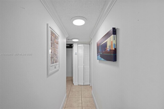 Building Photo - 13120 SW 92nd Ave