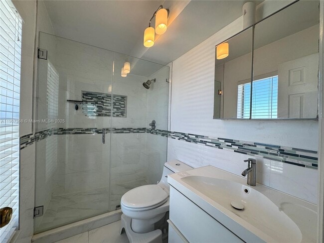 Building Photo - 1300 Alton Rd