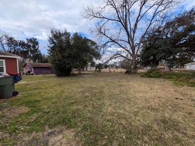 Building Photo - 1819 10th St