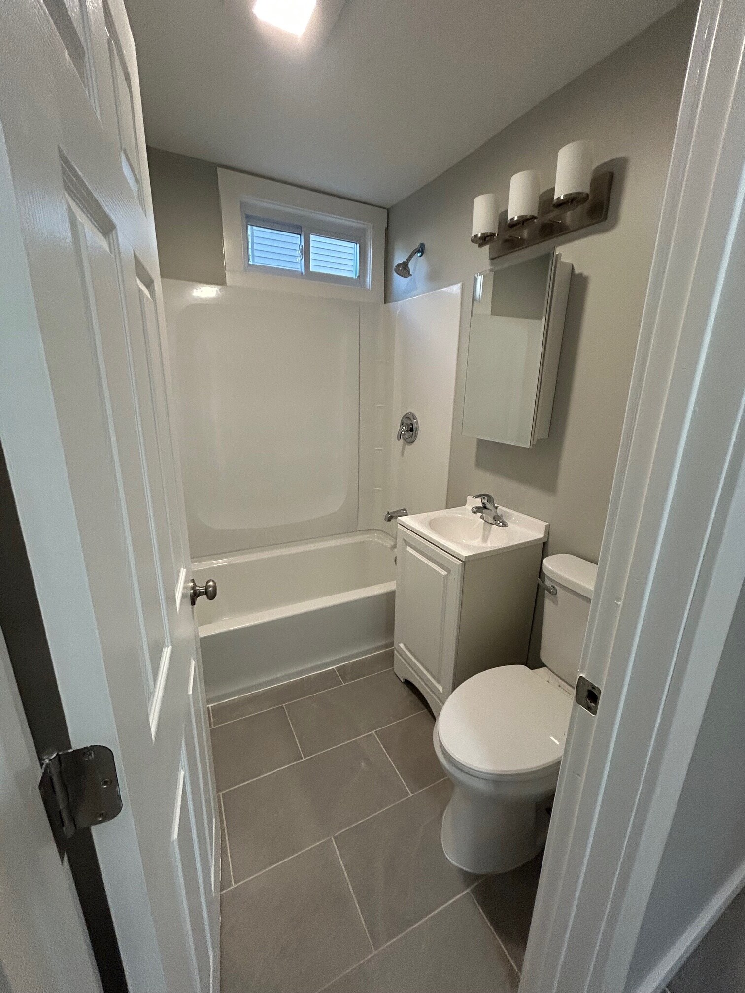 Building Photo - 46 Beech St