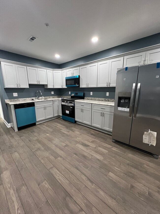 Building Photo - 2020 McCulloh St