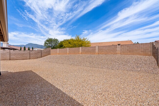 Building Photo - 2729 Cartegena Dr