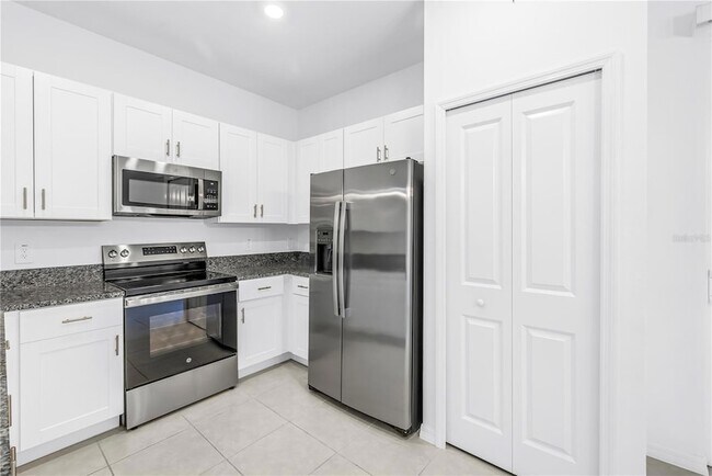 Building Photo - 9305 Bonita Mar Dr