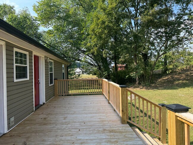 Building Photo - 1414 Muddy Creek Rd