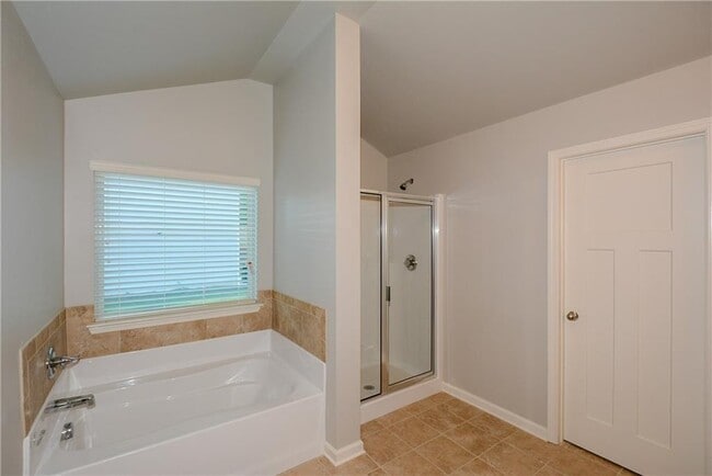 Building Photo - 617 Mimosa Way