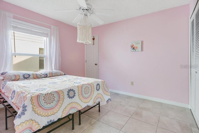 Building Photo - 3411 Windy Wood Dr