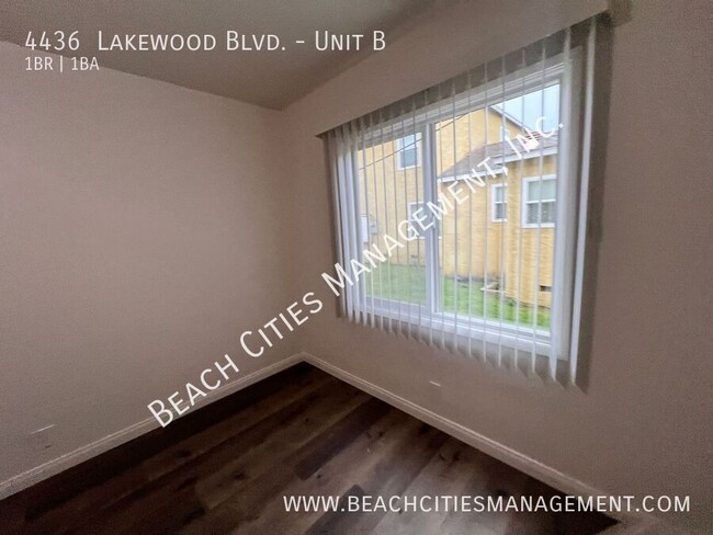 Building Photo - 4436 Lakewood Blvd