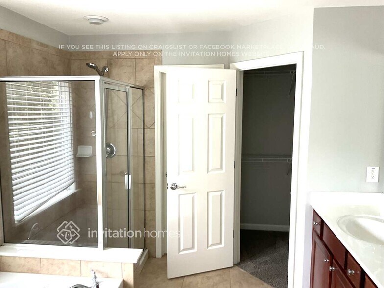 Building Photo - 905 Idlewood Dr